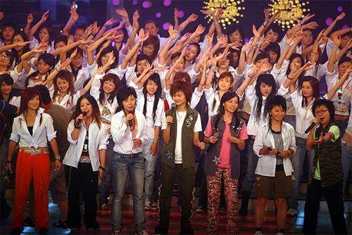 选秀时代,梦想起航，星光熠熠的舞台